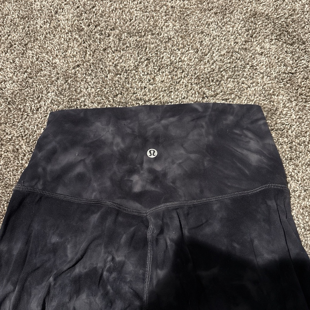 lululemon athletica Charcoal Tie-Dye Leggings - Picture 3 of 4